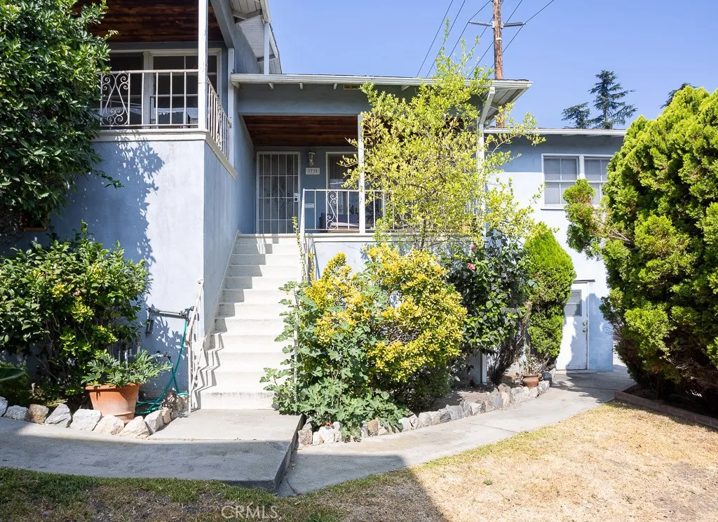 3735 Arbolada, Los Angeles, California 90027 home-pic-3