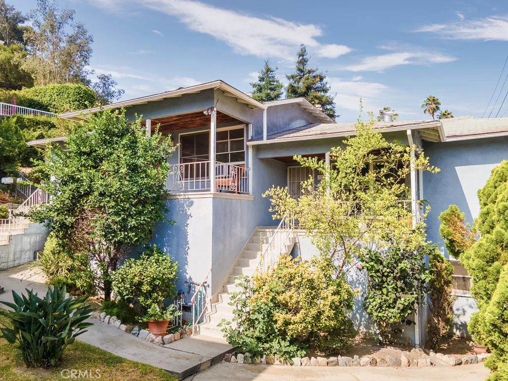 3735 Arbolada, Los Angeles, California 90027 home-pic-2