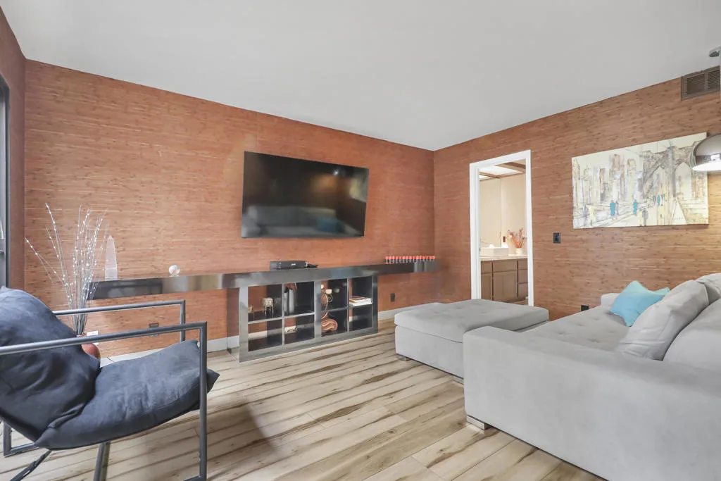 194 Green Mountain Drive, Palm Desert, California 92211 home-pic-16