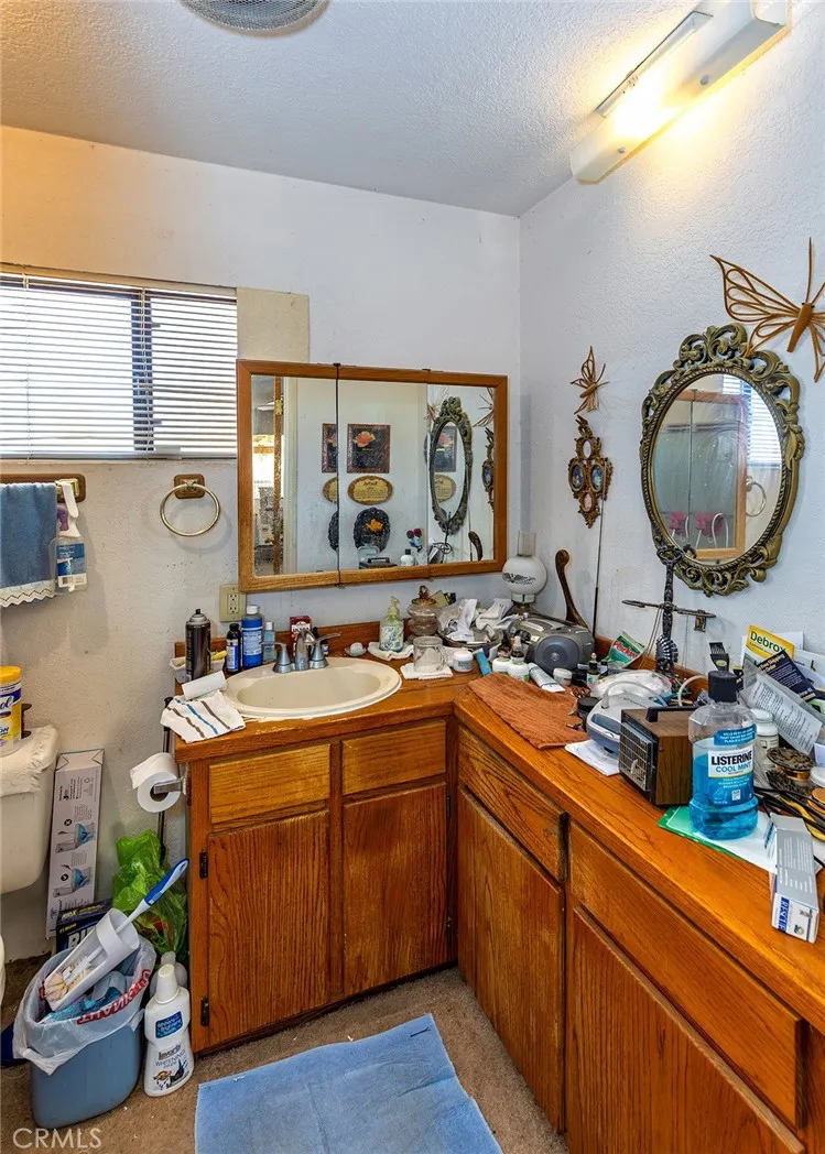 1495 Alta Avenue, Yucca Valley, California 92284 home-pic-20