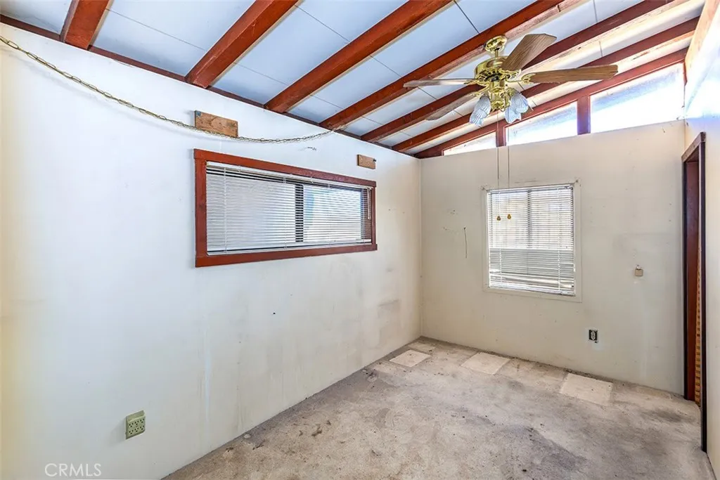 1495 Alta Avenue, Yucca Valley, California 92284 home-pic-10