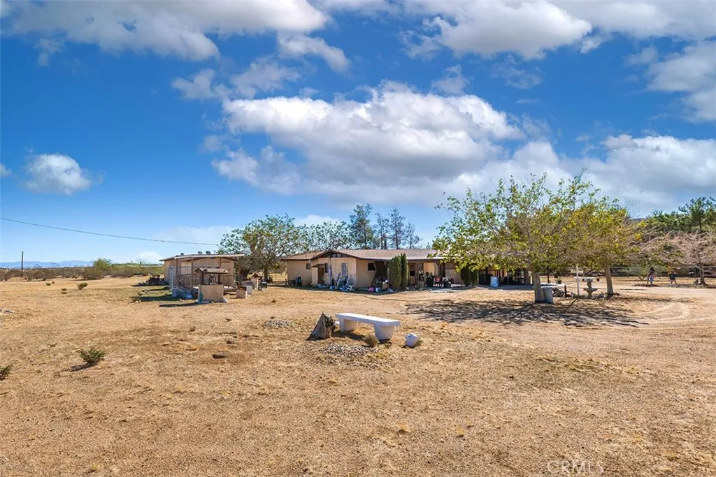 1495 Alta Avenue, Yucca Valley, California 92284 home-pic-36