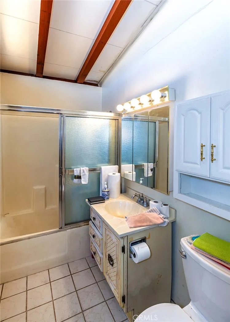 1495 Alta Avenue, Yucca Valley, California 92284 home-pic-14