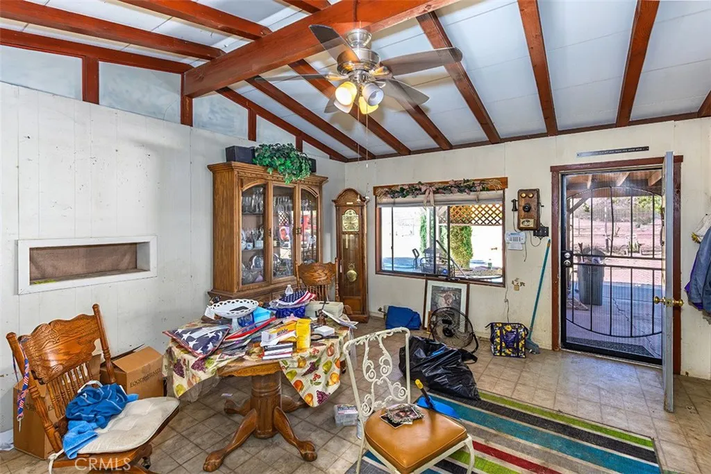 1495 Alta Avenue, Yucca Valley, California 92284 home-pic-5