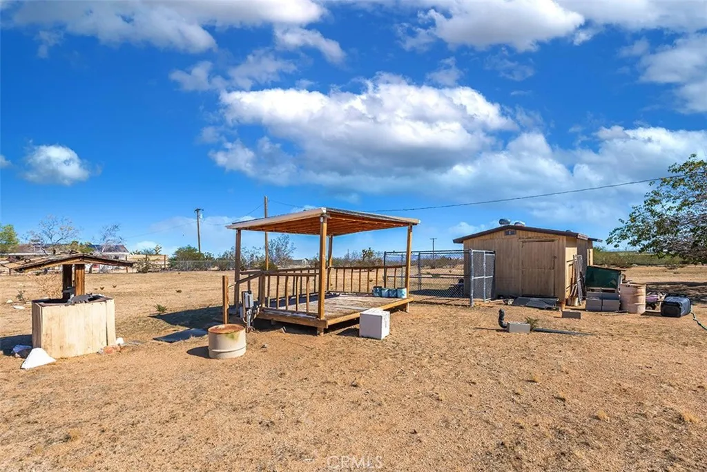 1495 Alta Avenue, Yucca Valley, California 92284 home-pic-27
