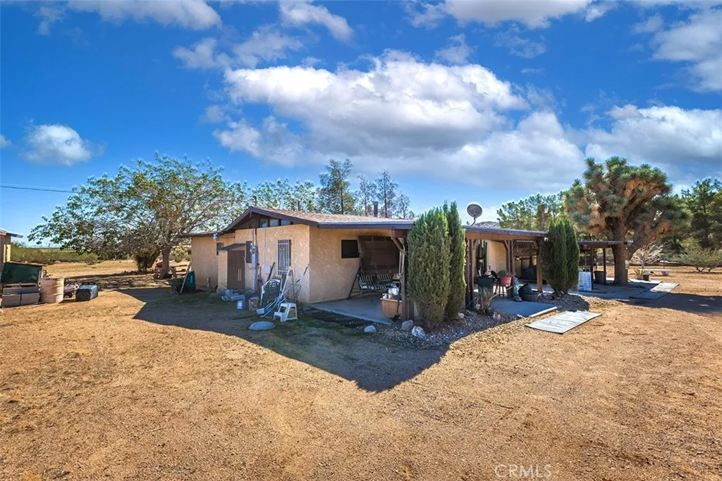1495 Alta Avenue, Yucca Valley, California 92284 home-pic-26