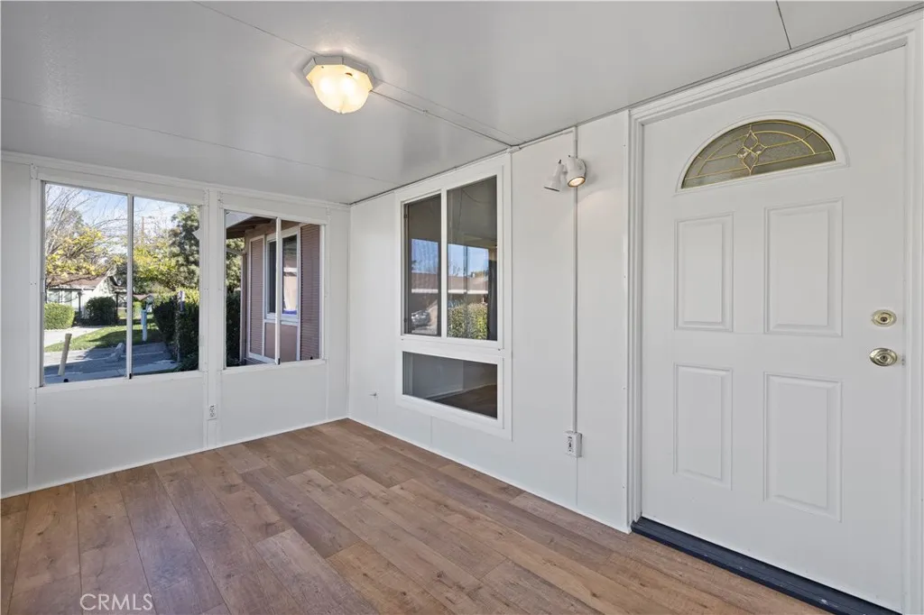 19152 Avenue Of The Oaks B, Newhall, California 91321 home-pic-31