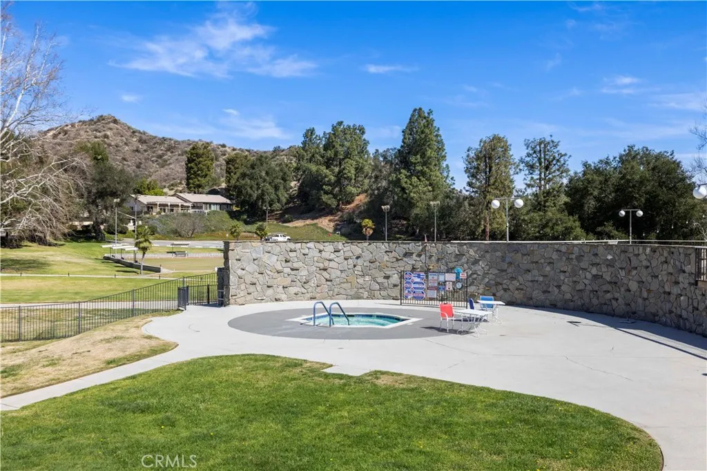 19152 Avenue Of The Oaks B, Newhall, California 91321 home-pic-44