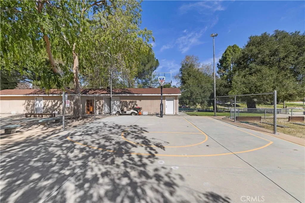 19152 Avenue Of The Oaks B, Newhall, California 91321 home-pic-46