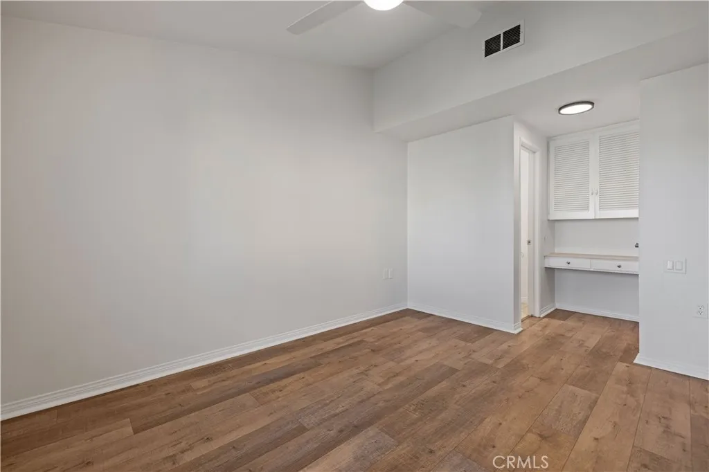 19152 Avenue Of The Oaks B, Newhall, California 91321 home-pic-26