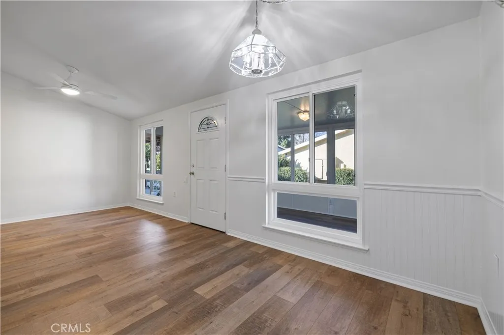19152 Avenue Of The Oaks B, Newhall, California 91321 home-pic-9