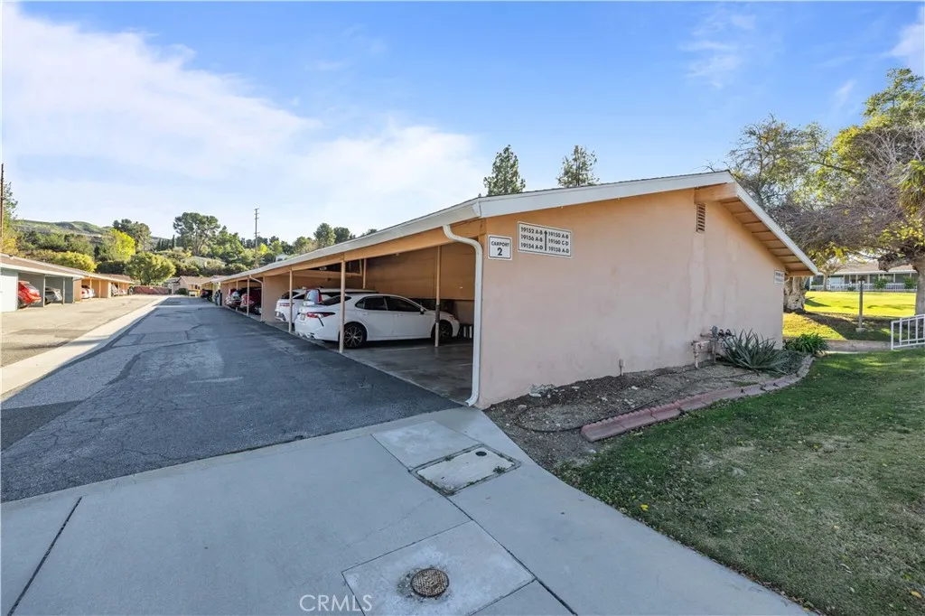 19152 Avenue Of The Oaks B, Newhall, California 91321 home-pic-40