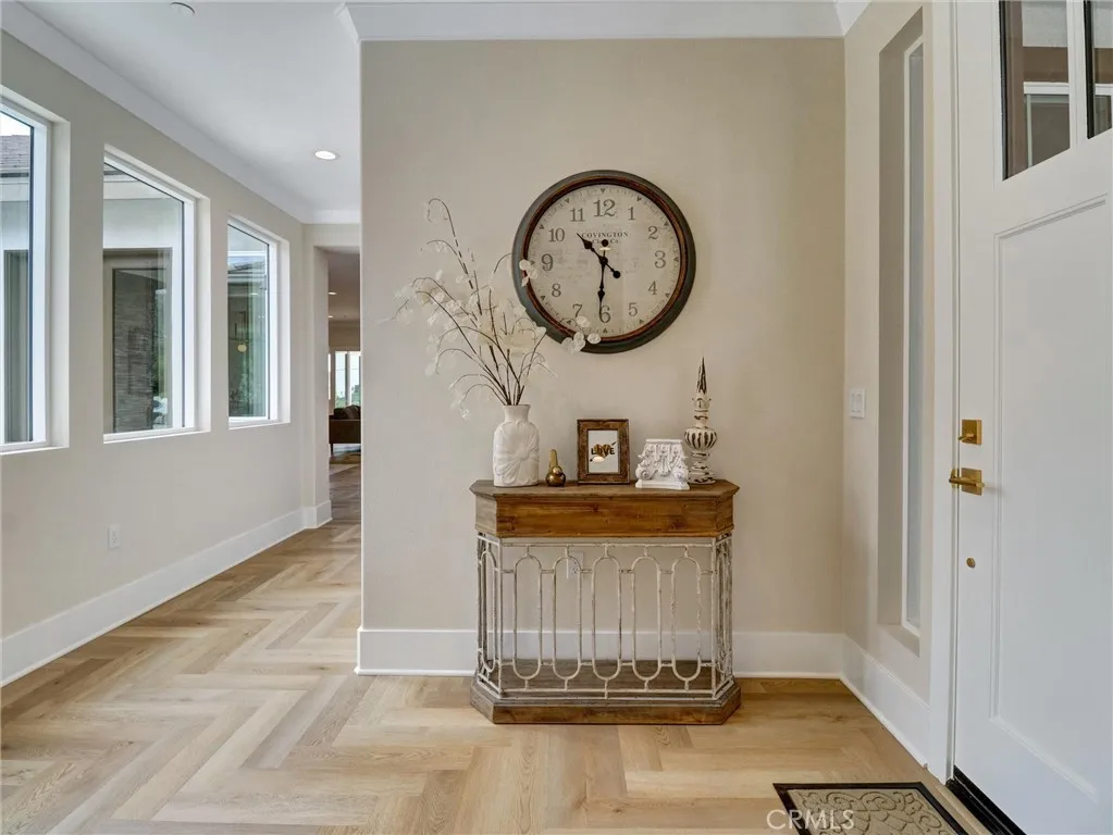 35887 Wildwood Crest Drive, Yucaipa, California 92399 home-pic-4