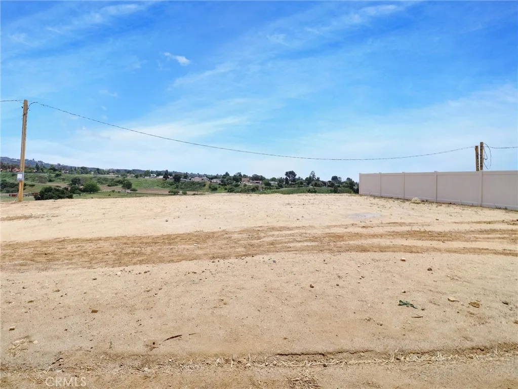 35887 Wildwood Crest Drive, Yucaipa, California 92399 home-pic-59