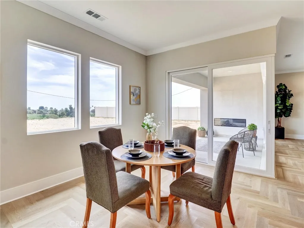 35887 Wildwood Crest Drive, Yucaipa, California 92399 home-pic-29