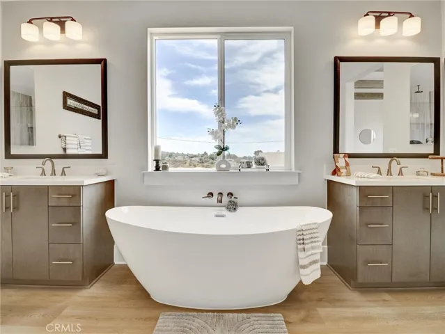 35887 Wildwood Crest Drive, Yucaipa, California 92399