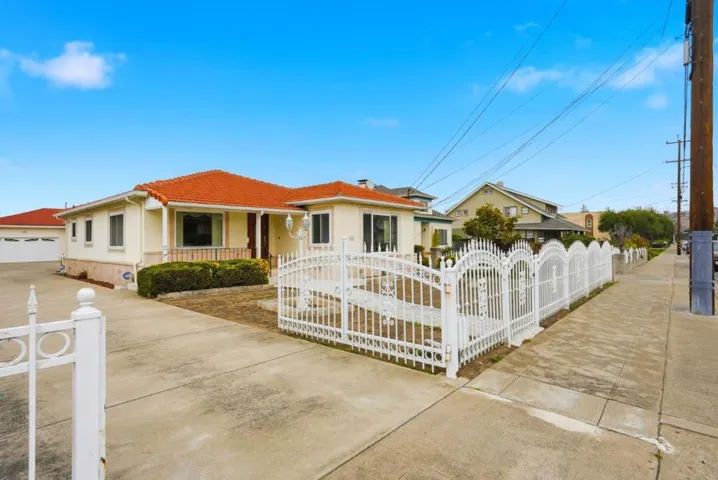 418 Sybil Avenue, San Leandro, California 94577