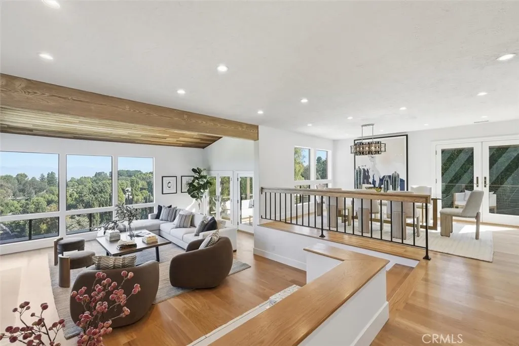 5204 Middlecrest Road, Rancho Palos Verdes, California 90275 home-pic-2