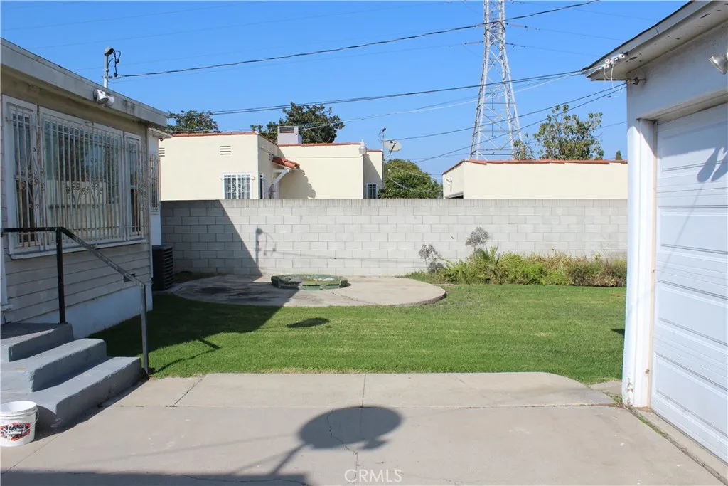 9812 S Denker, Los Angeles, California 90047 home-pic-23