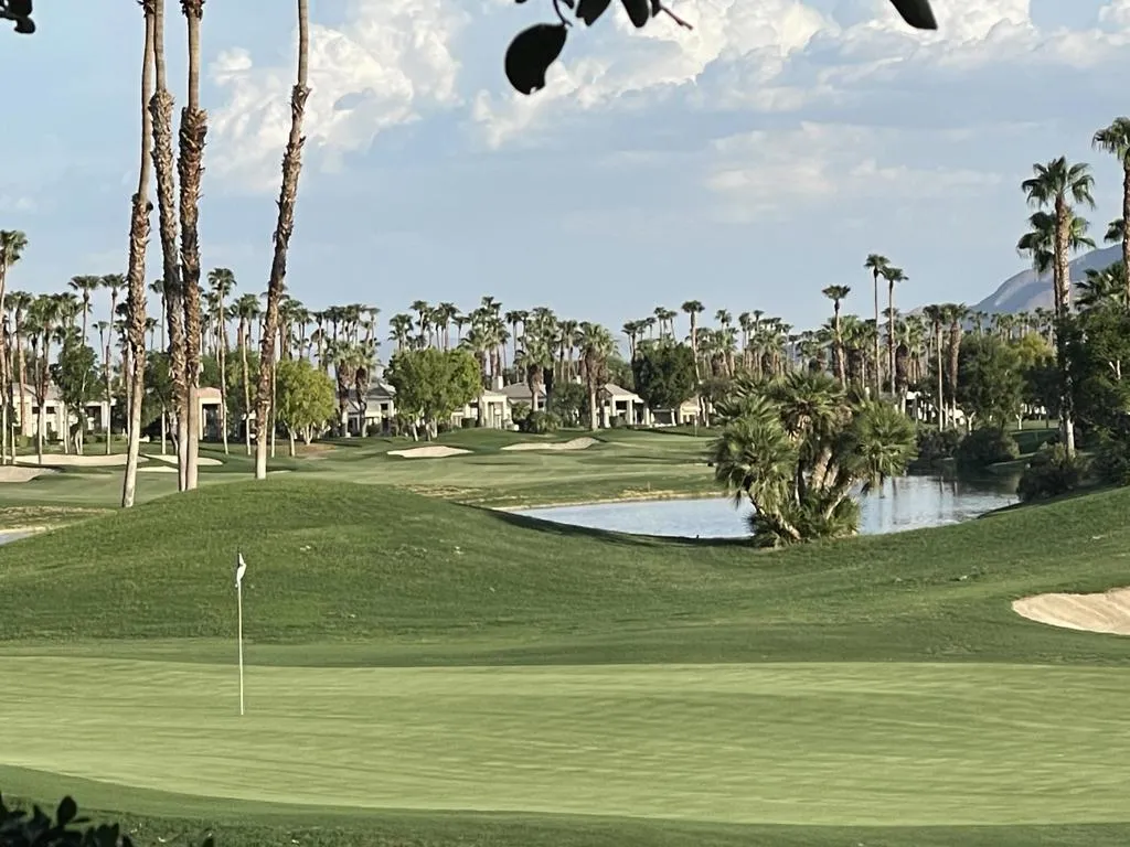 22 Outside west 6th green