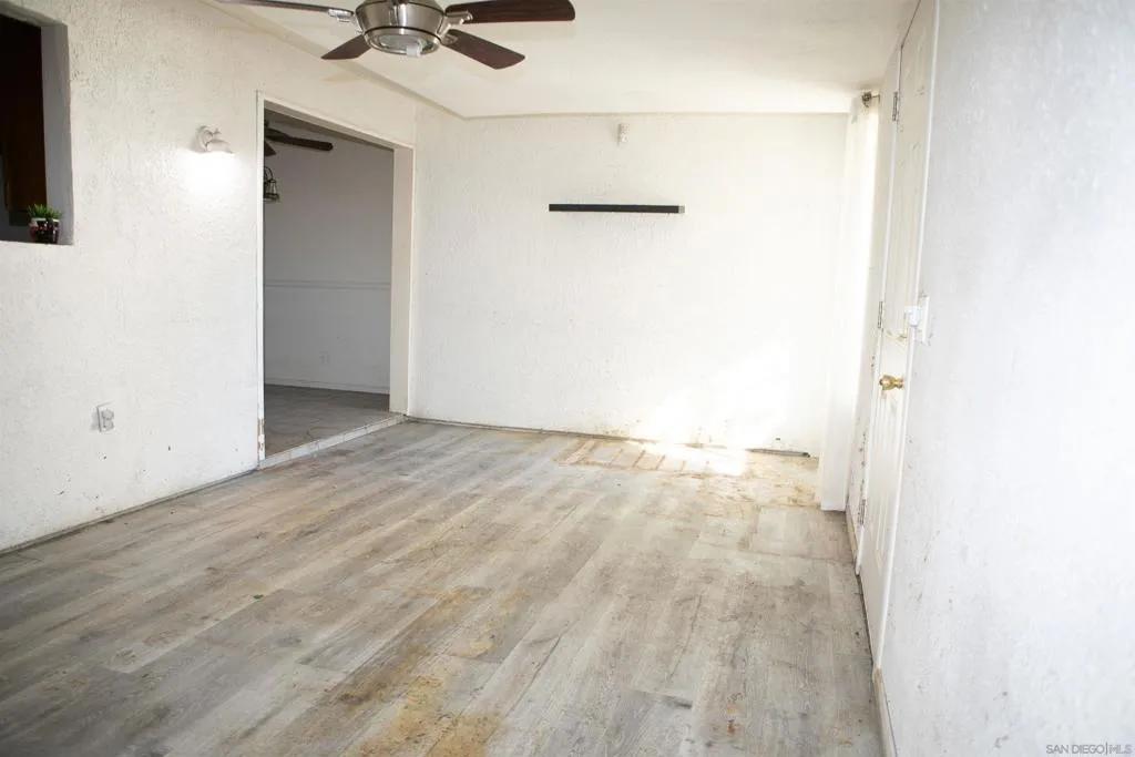 1731 Brady Ln, Hemet, California 92544 home-pic-12