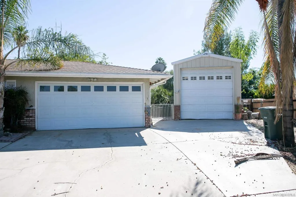1731 Brady Ln, Hemet, California 92544 home-pic-23