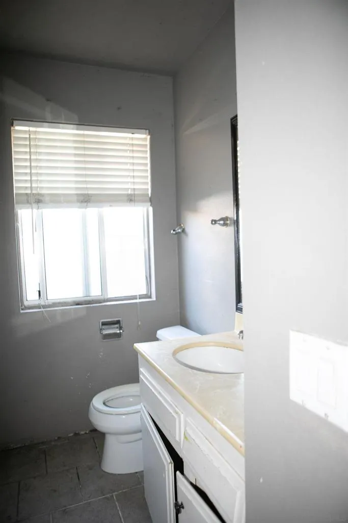 1731 Brady Ln, Hemet, California 92544 home-pic-15