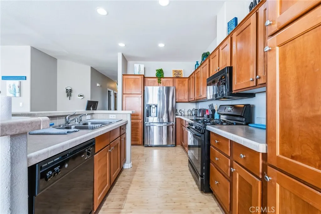 1181 Marina, Needles, California 92363 home-pic-13