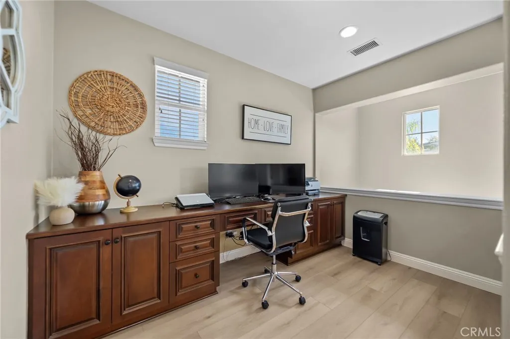 46331 Hunter Trail, Temecula, California 92592 home-pic-33