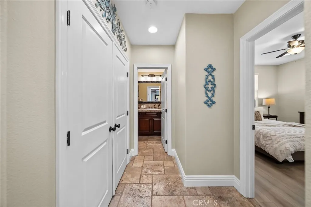 46331 Hunter Trail, Temecula, California 92592 home-pic-24
