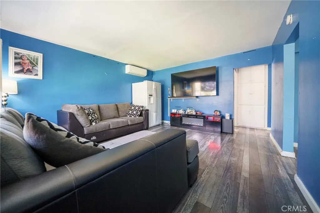 2137 Pepper Drive, Highland, California 92346 home-pic-8