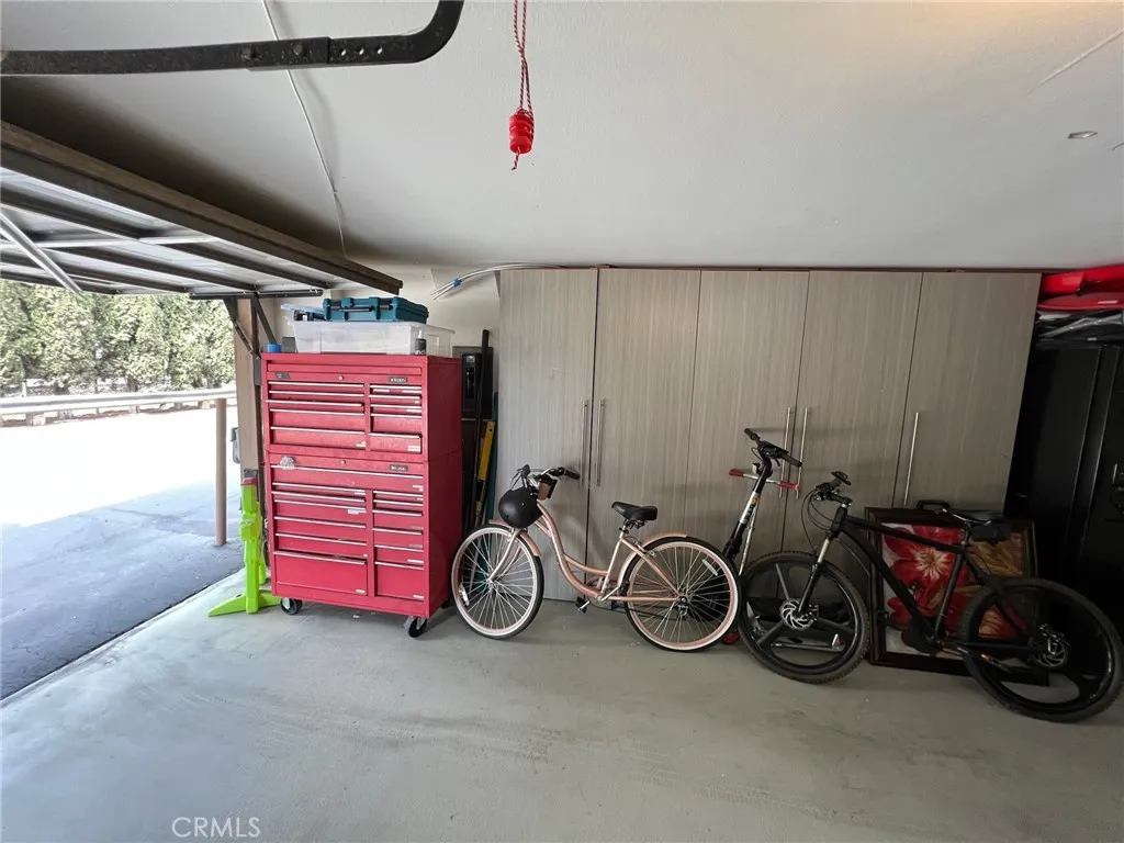 18146 Oxnard 48, Tarzana, California 91356 home-pic-38
