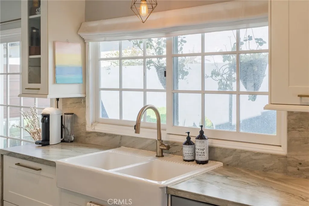 20582 Queens Park, Huntington Beach, California 92646 home-pic-7