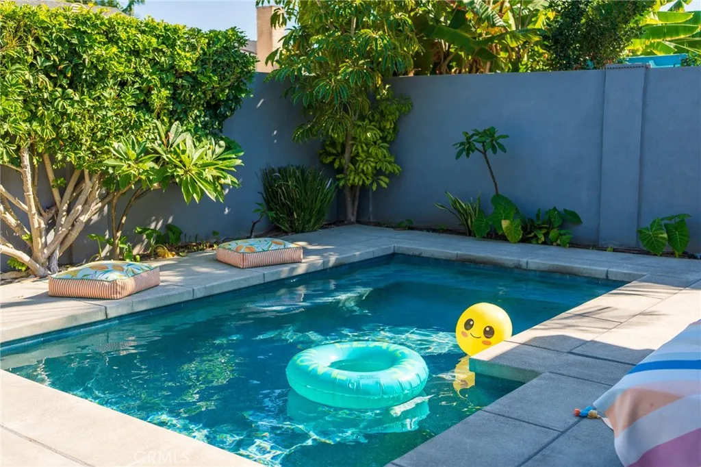 20582 Queens Park, Huntington Beach, California 92646 home-pic-35