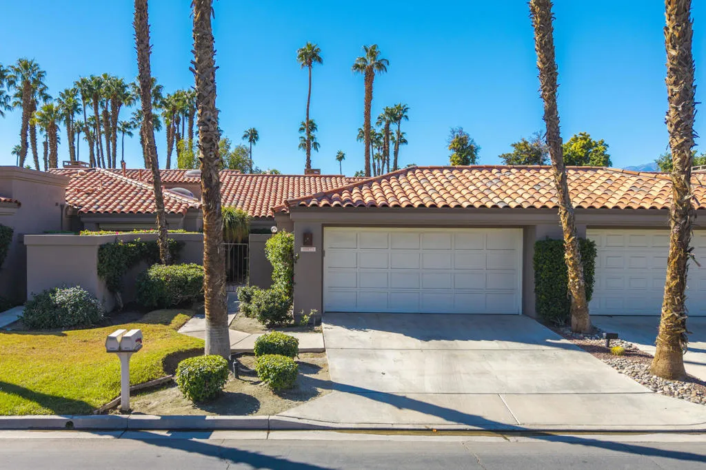 38873 Palm Valley Drive, Palm Desert, California 92211 home-pic-1