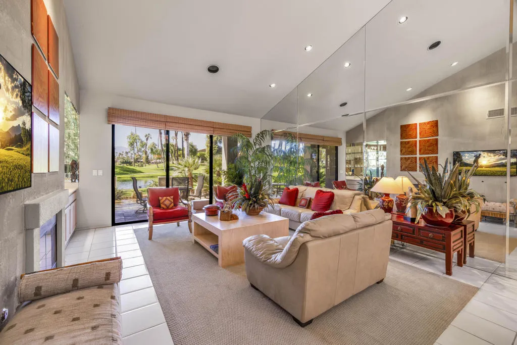 38873 Palm Valley Drive, Palm Desert, California 92211 home-pic-11