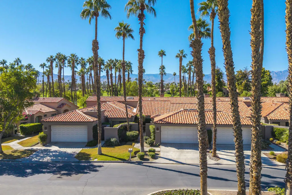 38873 Palm Valley Drive, Palm Desert, California 92211 home-pic-36
