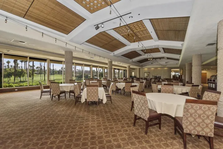 Palm Valley CC - Clubhouse Dining Rm