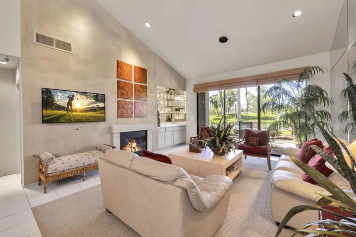 38873 Palm Valley - Great Rm Living Rm