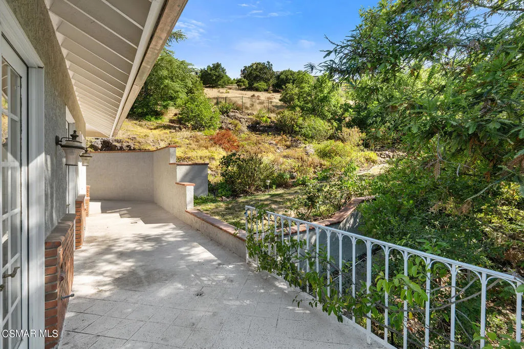 31640 Saddletree Drive, Westlake Village, California 91361 home-pic-66