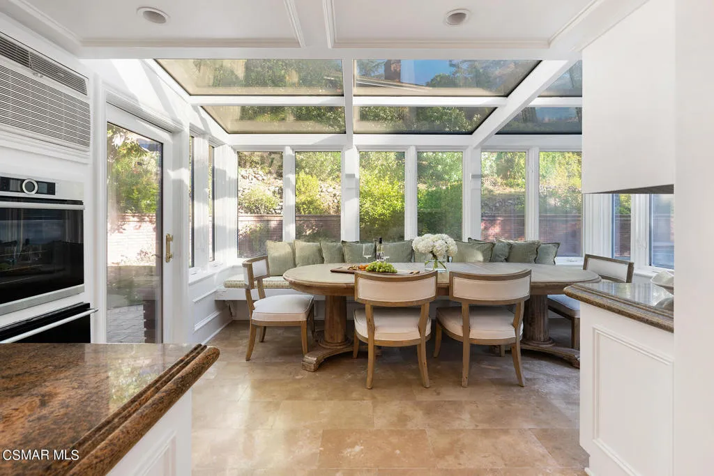 31640 Saddletree Drive, Westlake Village, California 91361 home-pic-18