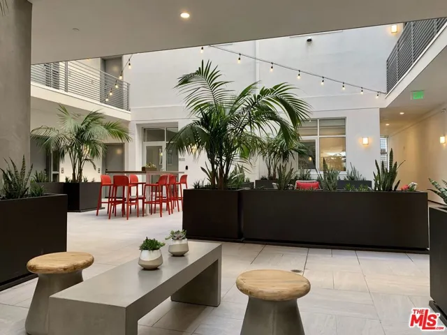 8017 W Norton Avenue Ph3, West Hollywood, California 90046