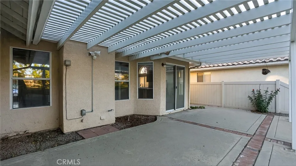 658 Torrey Pines, Banning, California 92220 home-pic-3