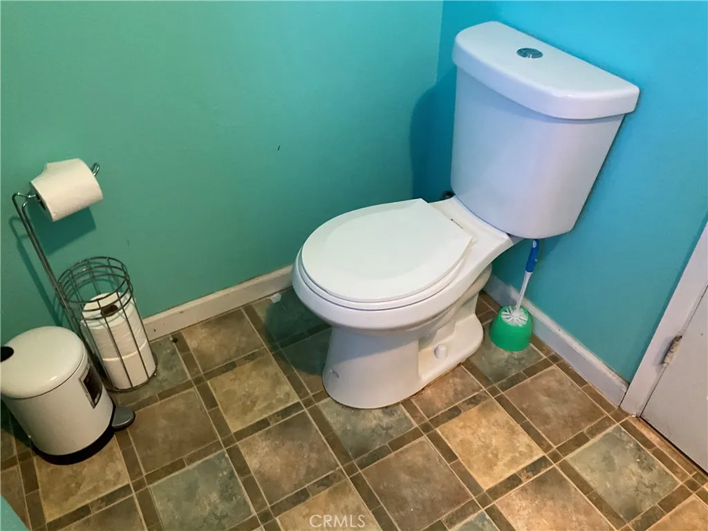 915 R Street, Merced, California 95341 home-pic-15