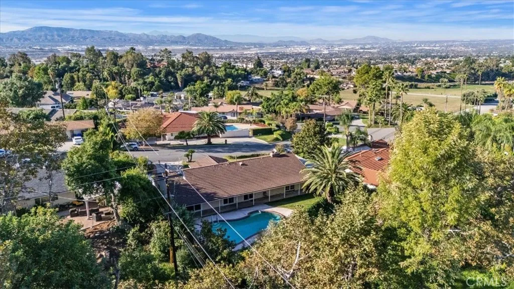 28680 Live Oak, Highland, California 92346 home-pic-46