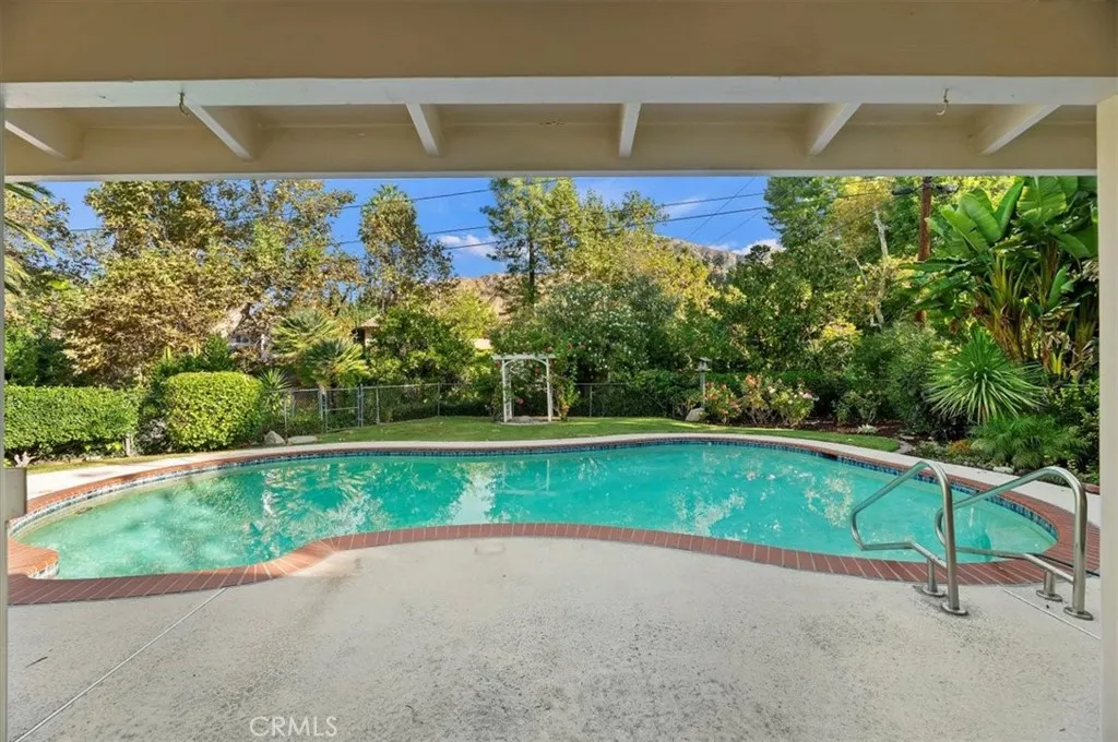 28680 Live Oak, Highland, California 92346 home-pic-38