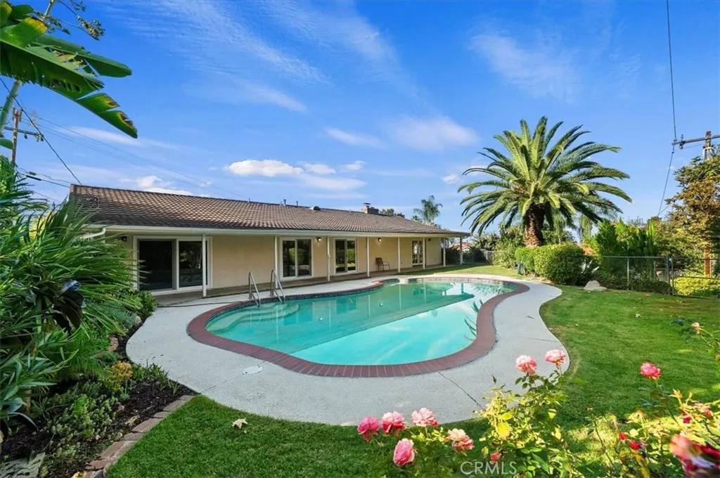 28680 Live Oak, Highland, California 92346 home-pic-32