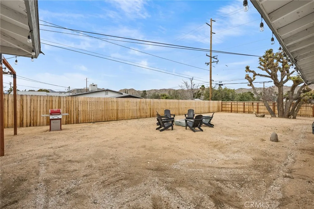 55585 Onaga, Yucca Valley, California 92284 home-pic-26