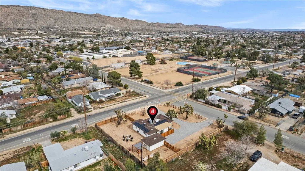55585 Onaga, Yucca Valley, California 92284 home-pic-41