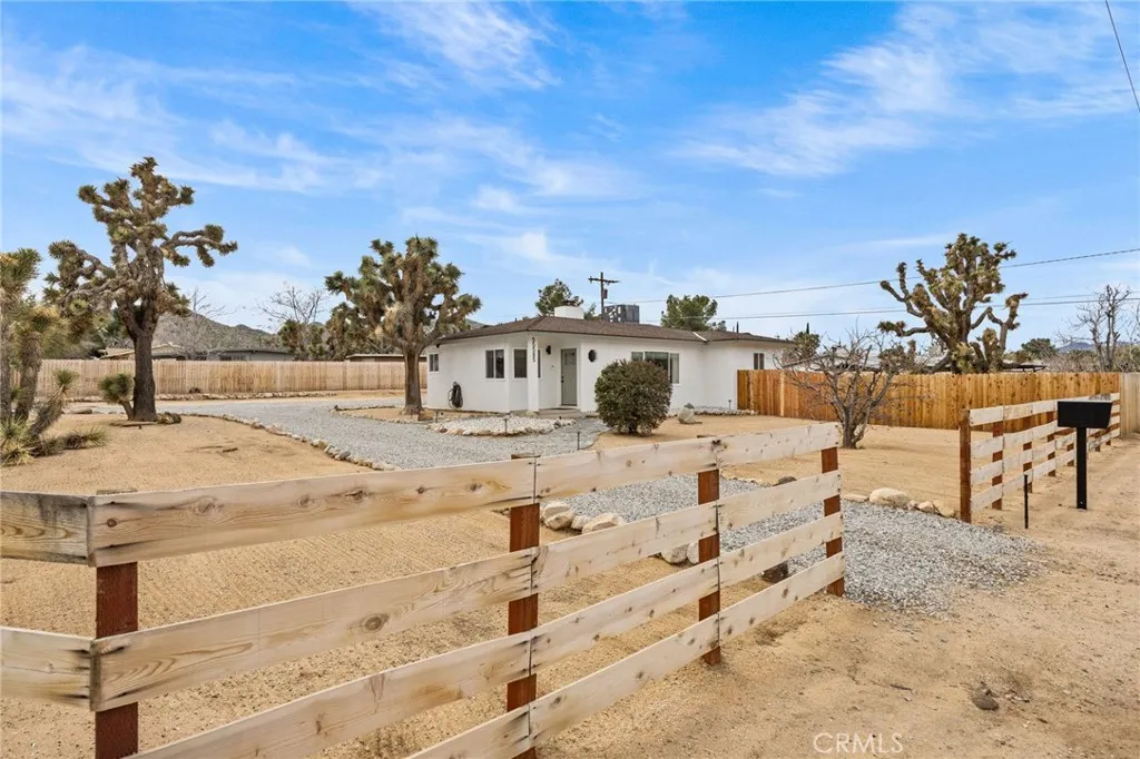 55585 Onaga, Yucca Valley, California 92284 home-pic-33